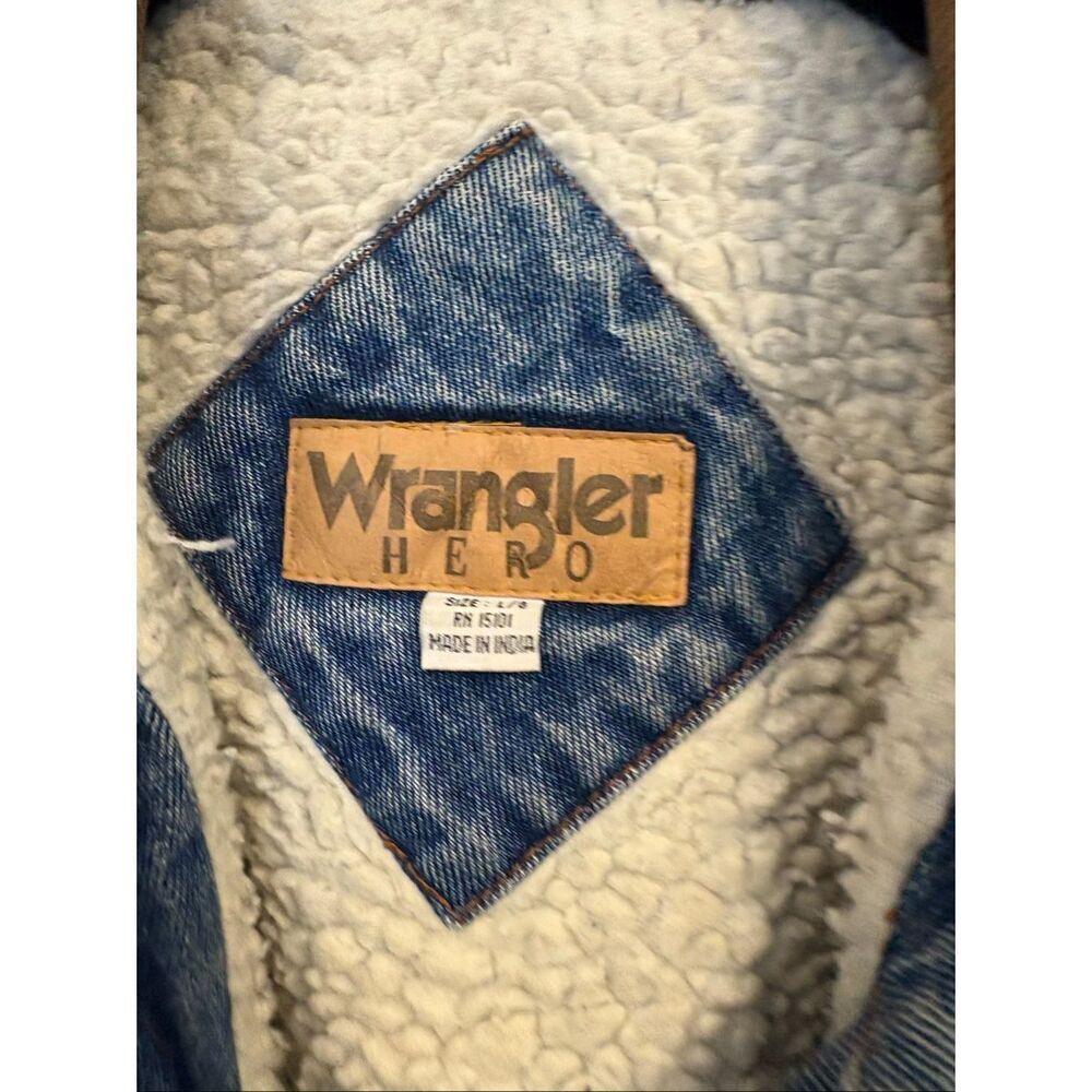 Wrangler - Picture 4 of 10